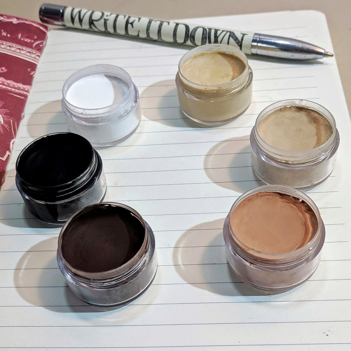 Blank Page Eyeshadow Base